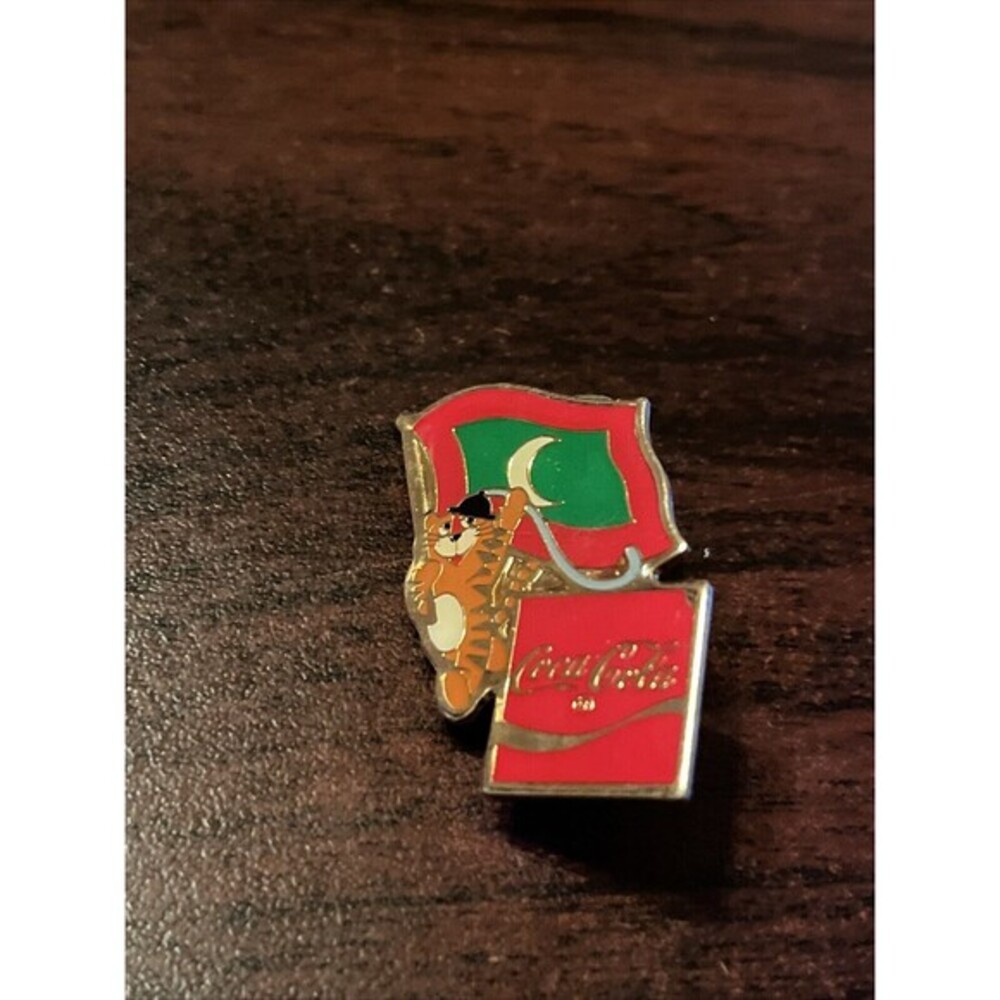 1988 Seoul Olympics Coca Cola Hodori Tiger Maldives Flag Lapel Pin